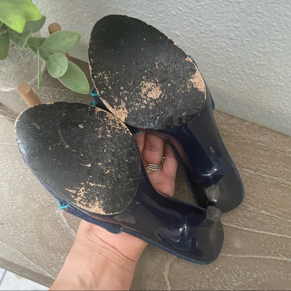 Betsey Johnson Floral embroidered denim fabric heels size 6 - Picture 7 of 10